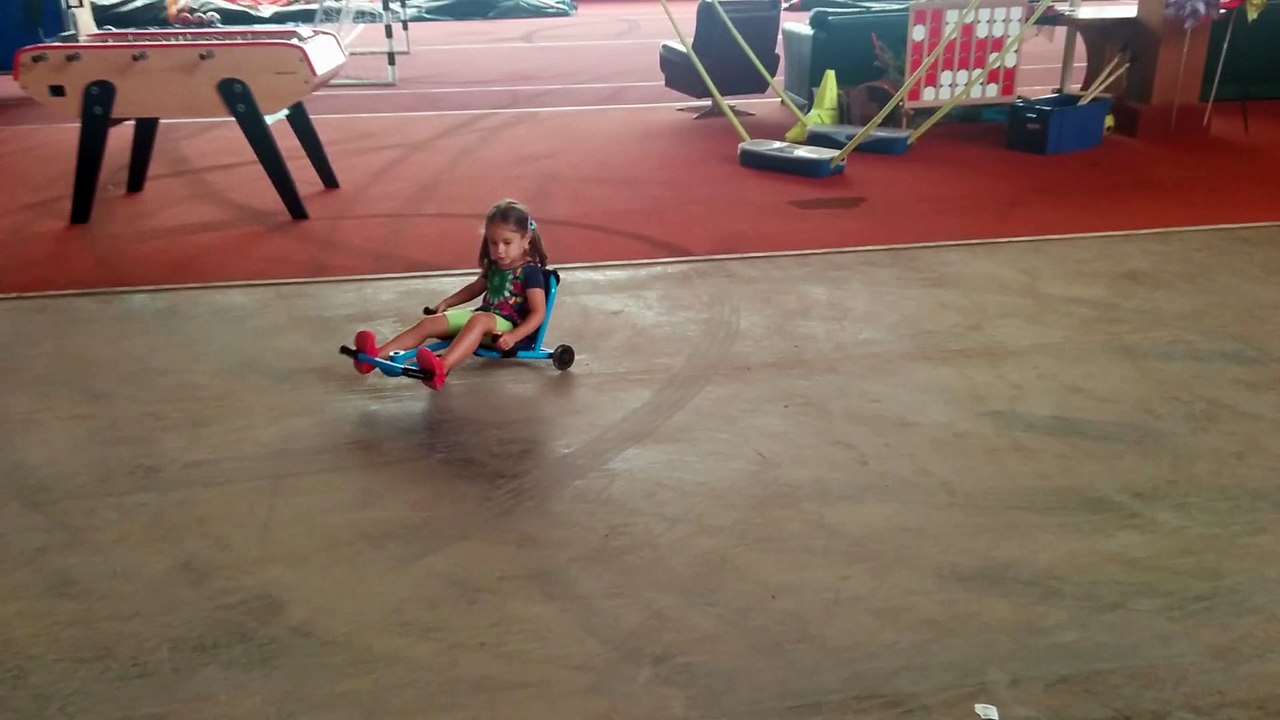 2015-08-12 Ezyroller