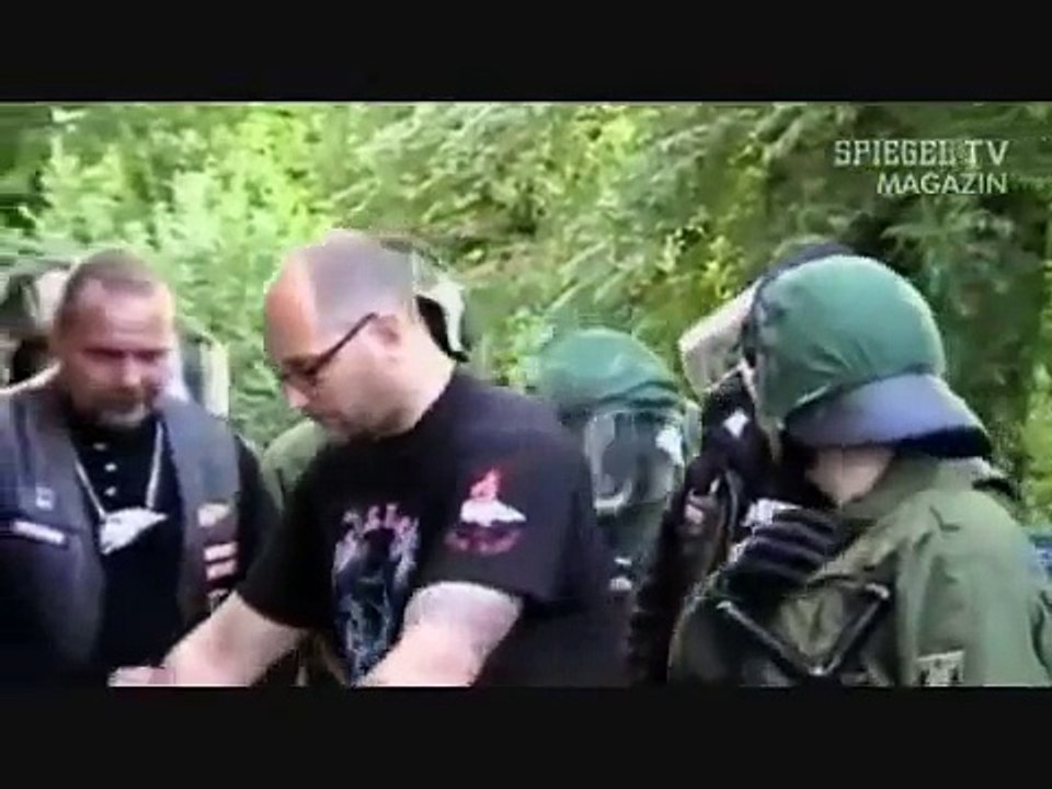 SPIEGEL TV (15.11.09) Polizei vs. Hells Angels _ Banditos (part 1).mp4 germany