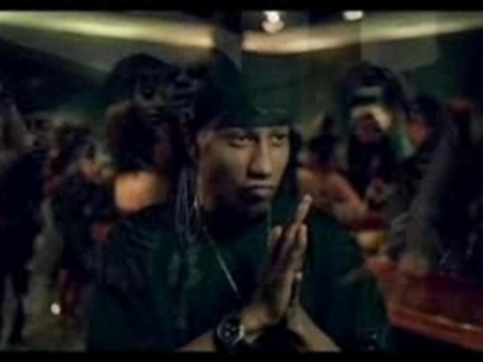 T-Pain ft Yung Joc  - Buy you a drank