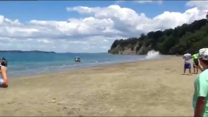 Beach Take Off Fail - -Amazing Videos-Funny & Amazing Videos Collection