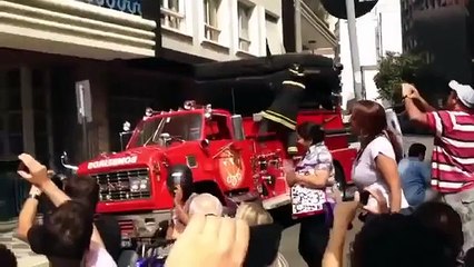 РЖАЧЬ! ЛЮБОВНИК БЕЖИТ ОТ РАЗЪЯРЕННОГО МУЖА!