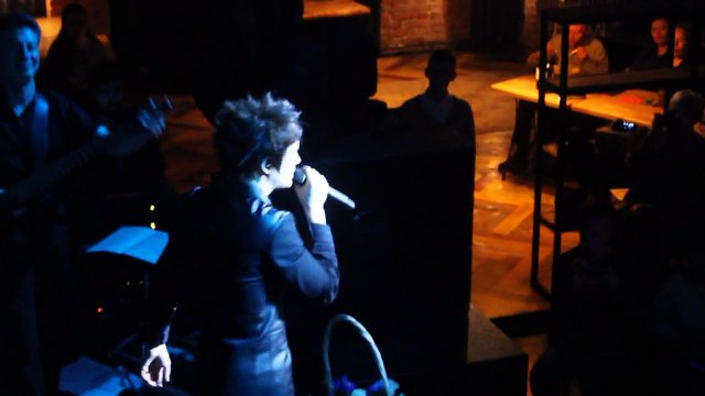 «Девчонка-девчоночка» (фрагмент) А.Бон (Екатеринбург, 21.04.2015) (Женя Каплина)