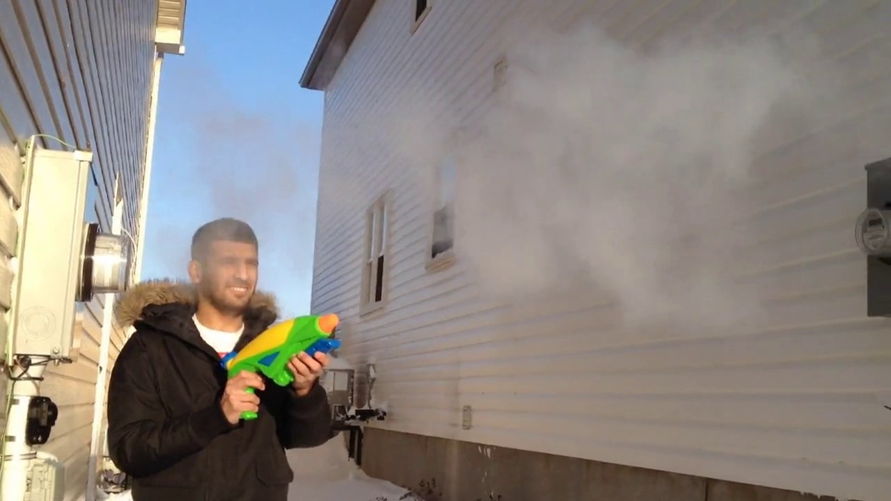 ZaidAliT - Using a Watergun in Winter..