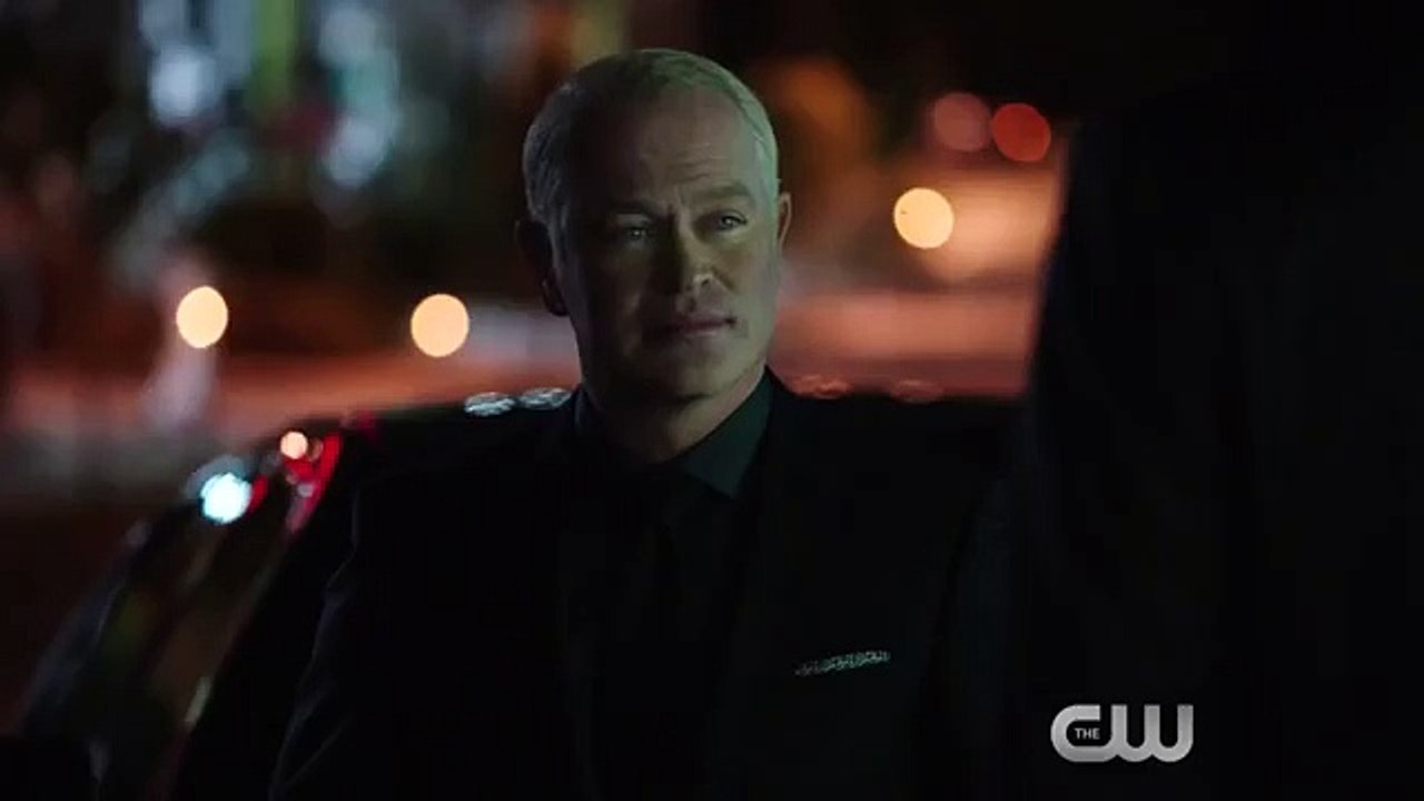 Arrow 4x04 Extended Promo 'Beyond Redemption'