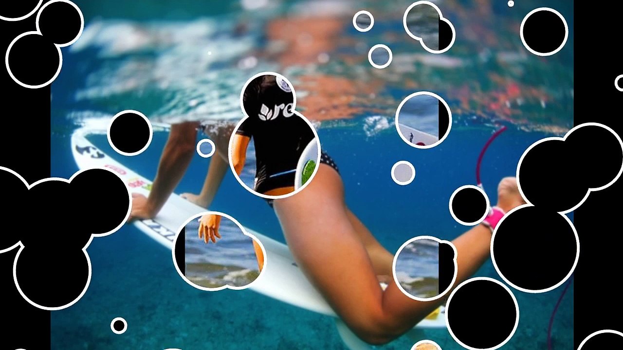 Hot Girls Surfing in Bikinis