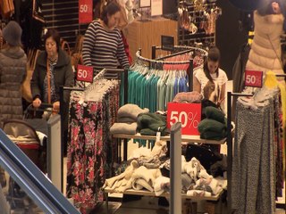 El 67 por ciento de los españoles ahorra algo de dinero cada mes