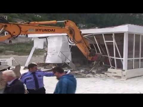 Report TV - Berat, aksioni i INUK për prishjen e ndertimeve te paligjshme