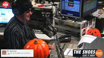 OUI FM en direct vidéo /// La radio s'écoute aussi avec les yeux (AUTO-RECORD) (2015-10-30 17:21:30 - 2015-10-30 17:25:29)