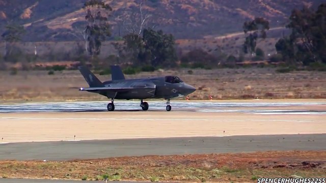F 35B LIGHTNING II DEMO @ 2014 MCAS MIRAMAR AIR SHOW