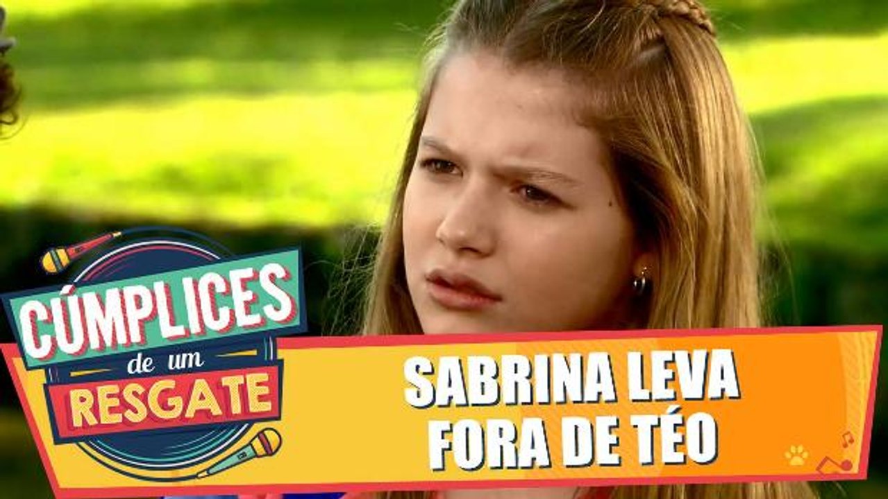 Sabrina leva fora de Téo