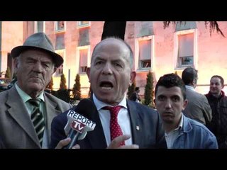 Report TV - Protestë kundër ndërtimit tek Parku i Liqenit, Guri: Të mos preket kufiri
