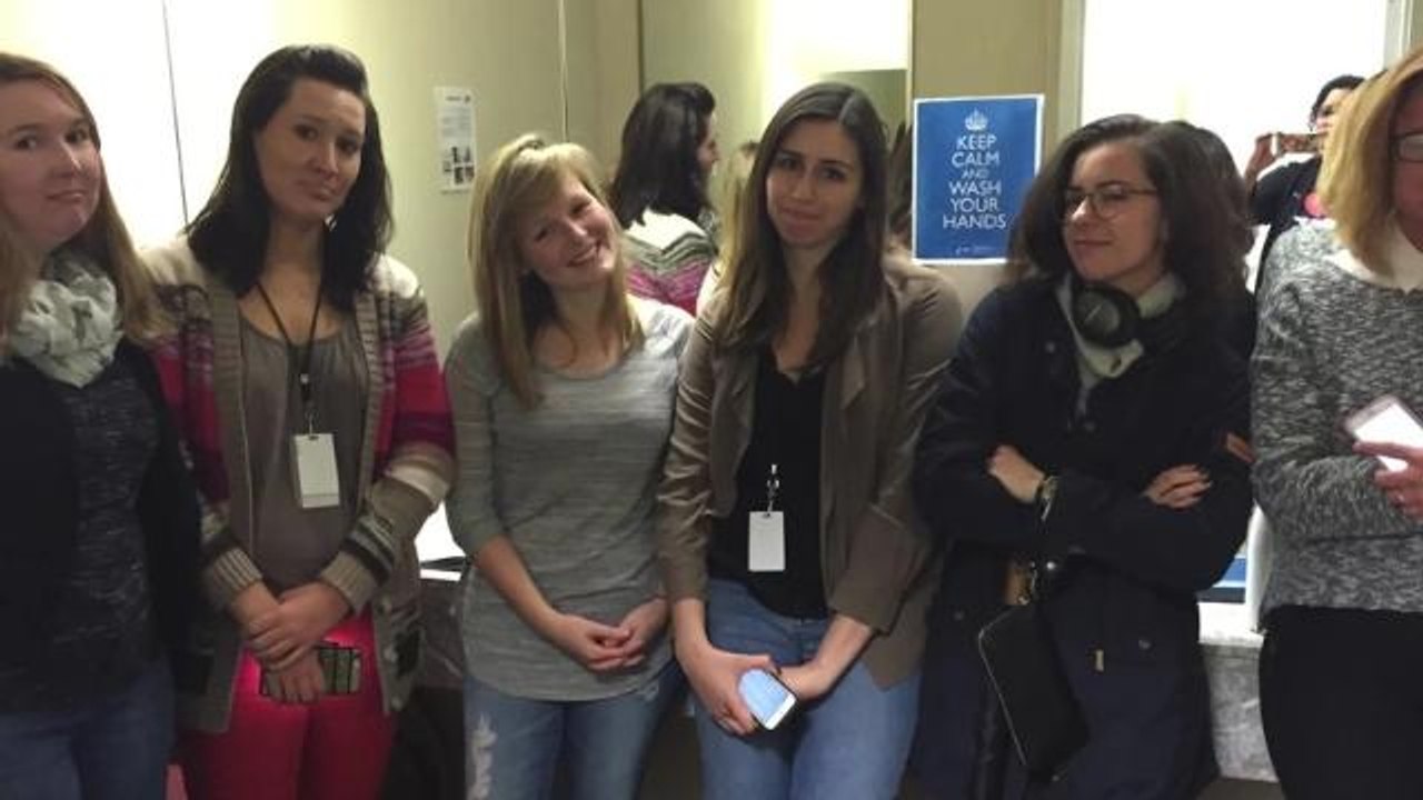 Clinton staffers get trapped in the bathroom