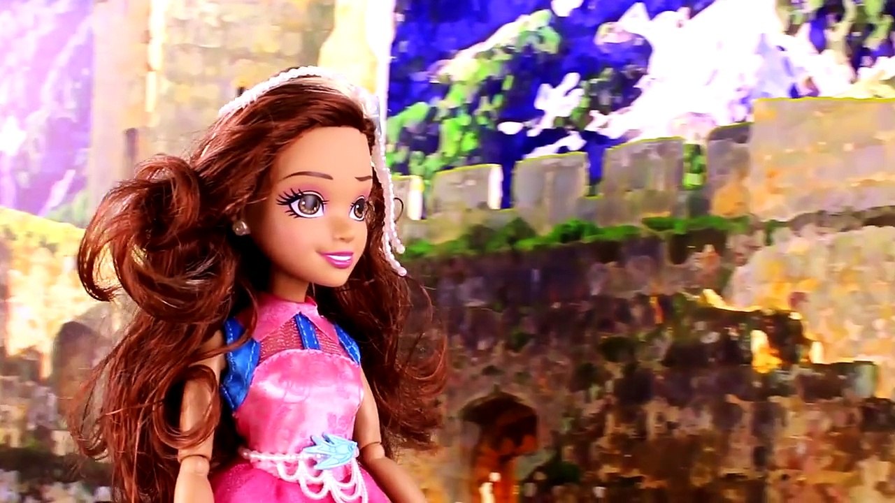 Disney Descendants Spell! with Frozen Elsa Anna Mal Evie Audrey Ben Carlos Maleficent Doll