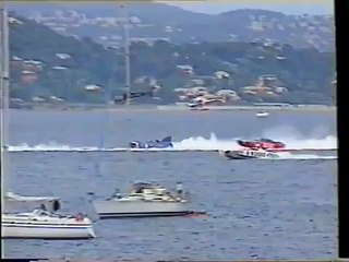HUGE POWERBOAT CRASH OFFSHORE