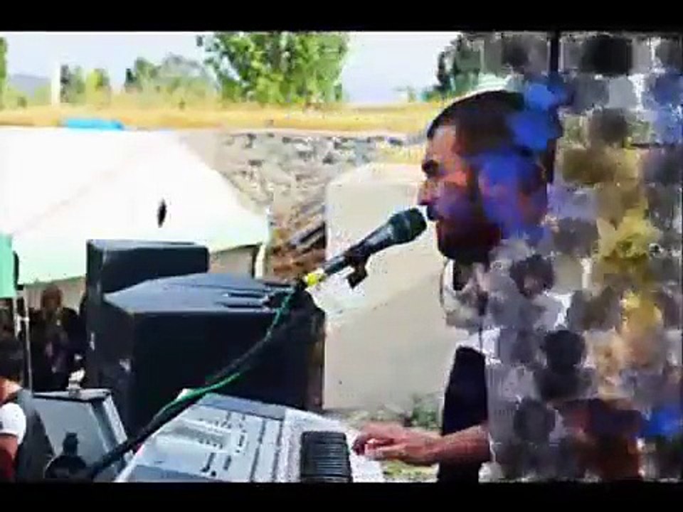 Has müzik.. metin yaşmin ezım ezqulingım xeribım..muhteşem