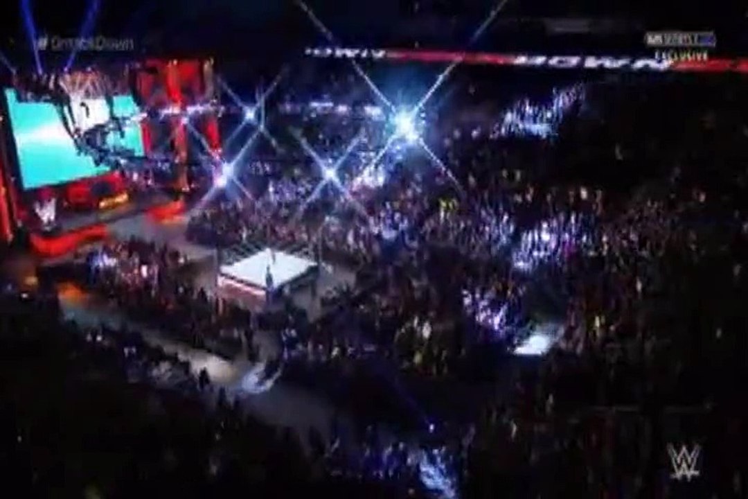 WWE SmackDown 29/10/2015 Owens vs Reigns Highlights