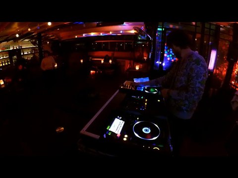 TBS Radio Live Session at Kiki Ortaköy, Istanbul (AUTO-RECORD) (2015-10-30 21:56:38 - 2015-10-31 00:34:43)