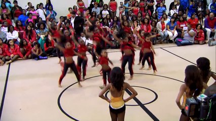 Stand Battle Baby Dancing Dolls vs Diva Time Premiere Steppers - Funny Babies
