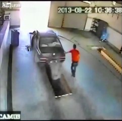 Tamircide Kanala Düşen Adam