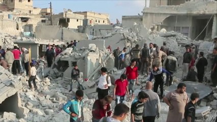 طائرات روسيا والنظام تقتل 140 مدنيا