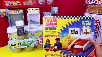 Descargar video: McDonalds Happy Meal Magic Toy Dessert Pie Maker DIY McDonalds Food Home Recipes DIsneyCar