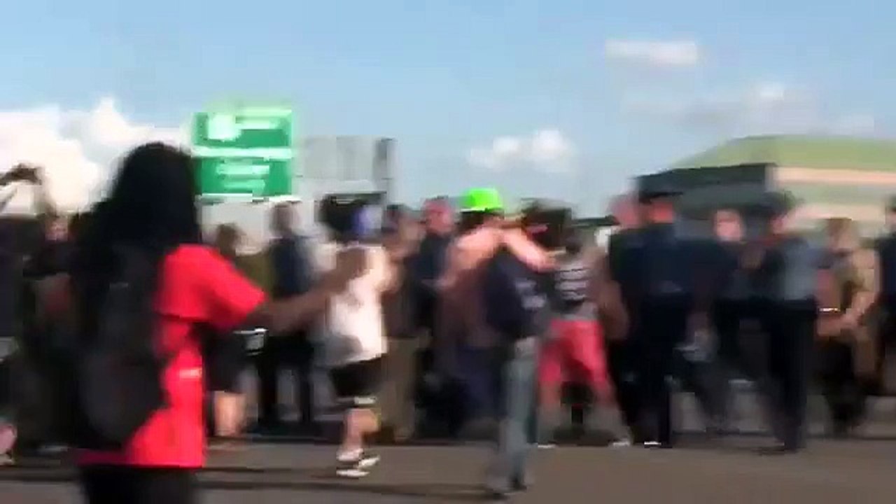 Ferguson Police Are OUT OF CONTROL . . . They Are Caught On CAMERA . . . BODY SLAMMING A