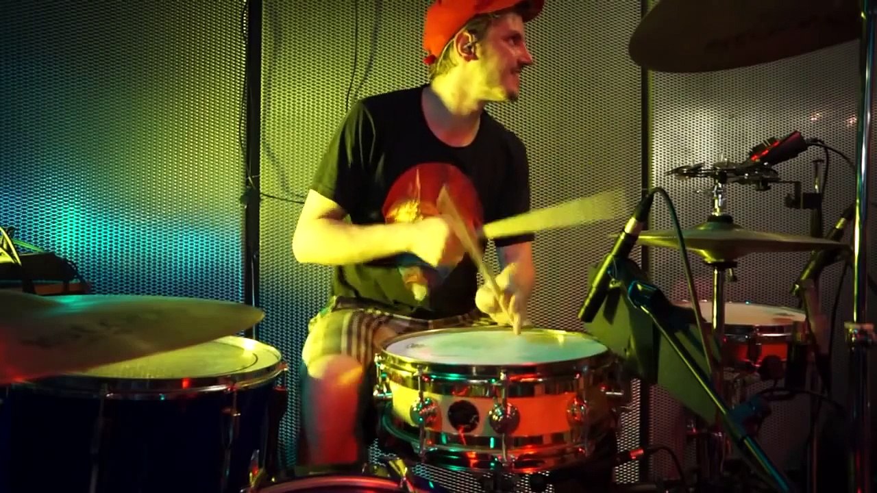 Bagjuice - We Nah Forget/Seventh Seal (Groundation Mashup)