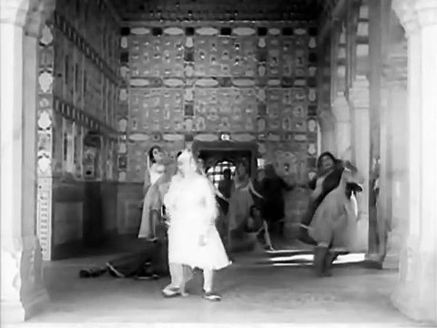 MUJHE JEENE DO (1963) - Maang Mein Bhar Le Rang Sakhi Ri | Aanchal Bhar Le Taare | Milan Rut Aa Gayi