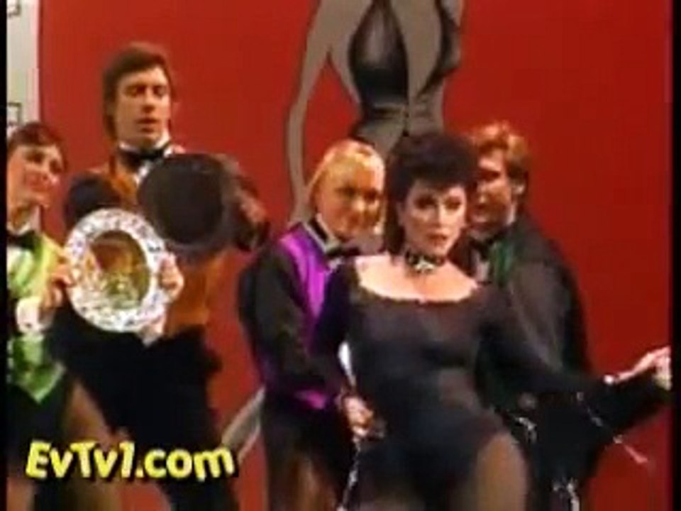Chita Rivera and Gwen Verdon: "All That Jazz/Nowadays"