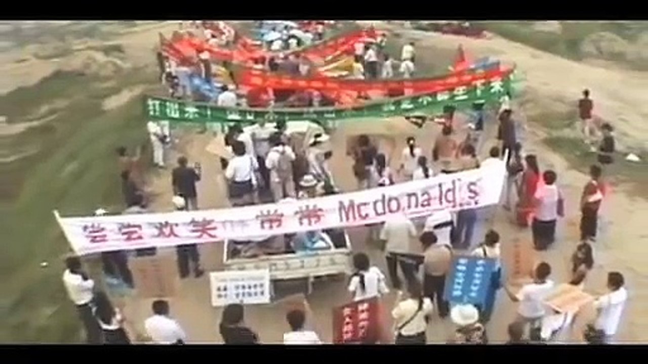 Wang Qingsong: Propaganda