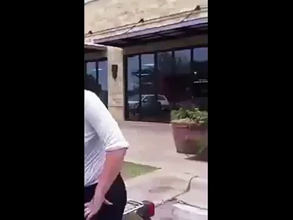 Les femme qui veux faire la cascade à moto ça donne ça mdr