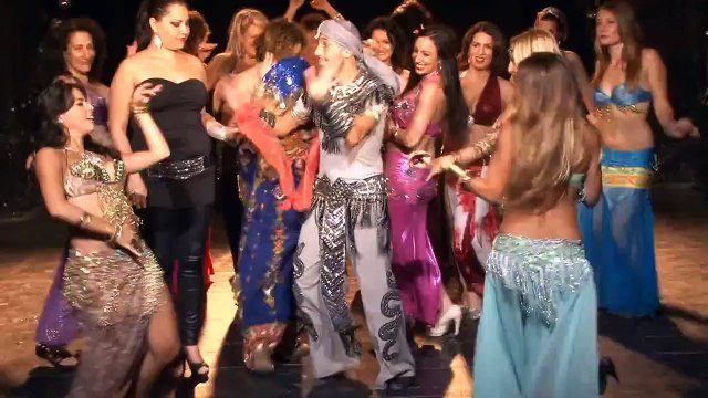 سوق البنات مع الراقصات market girls Egypt Belly Dancing sh3by masry