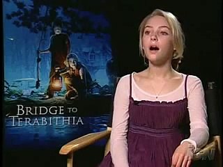Interviews Bridge to Terabithia - AnnaSophia Robb & Josh Hutcherson 1st