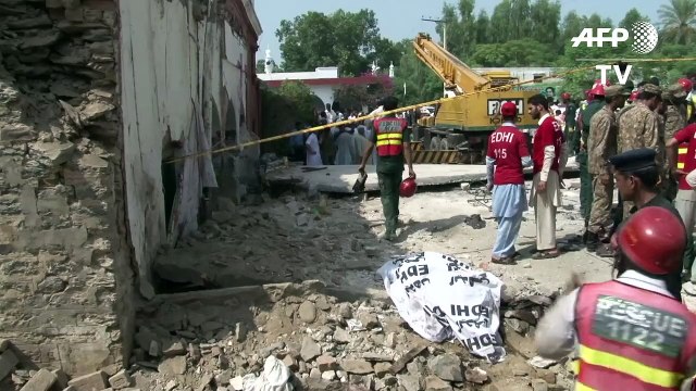 Pakistán: Atentado suicida mata al menos 11 personas