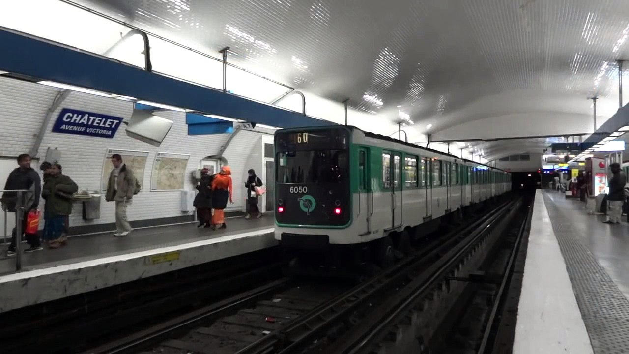 Paris Metro - Line 11 - MP 59 - Châtelet Avenue Victoria