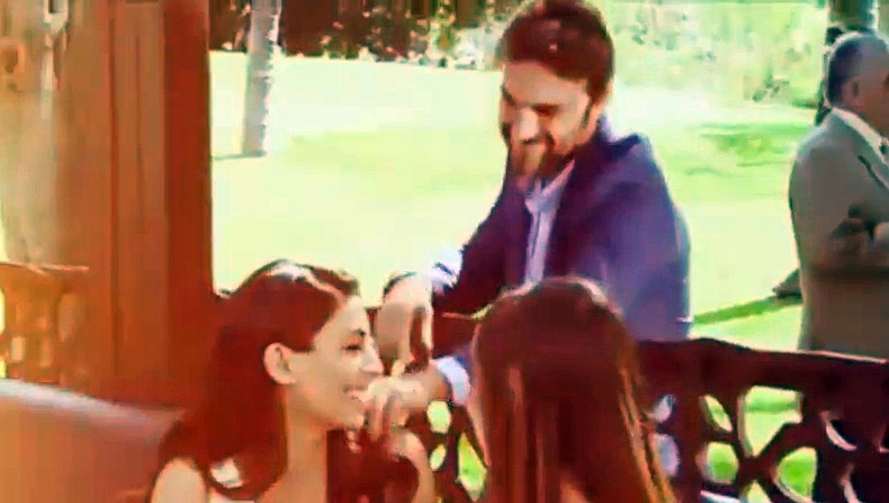 Veronica y Martin ~ All By Myself ( Greek Subs)