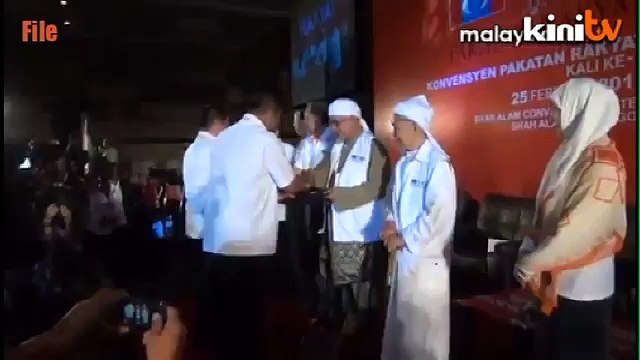 DAP calls for constitution ammendement as Pakatan stays mum