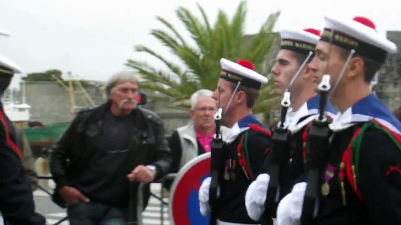 Cérémonie Défilé Ecole Fusiliers Marins CONCARNEAU 5 OCTOBRE 2012