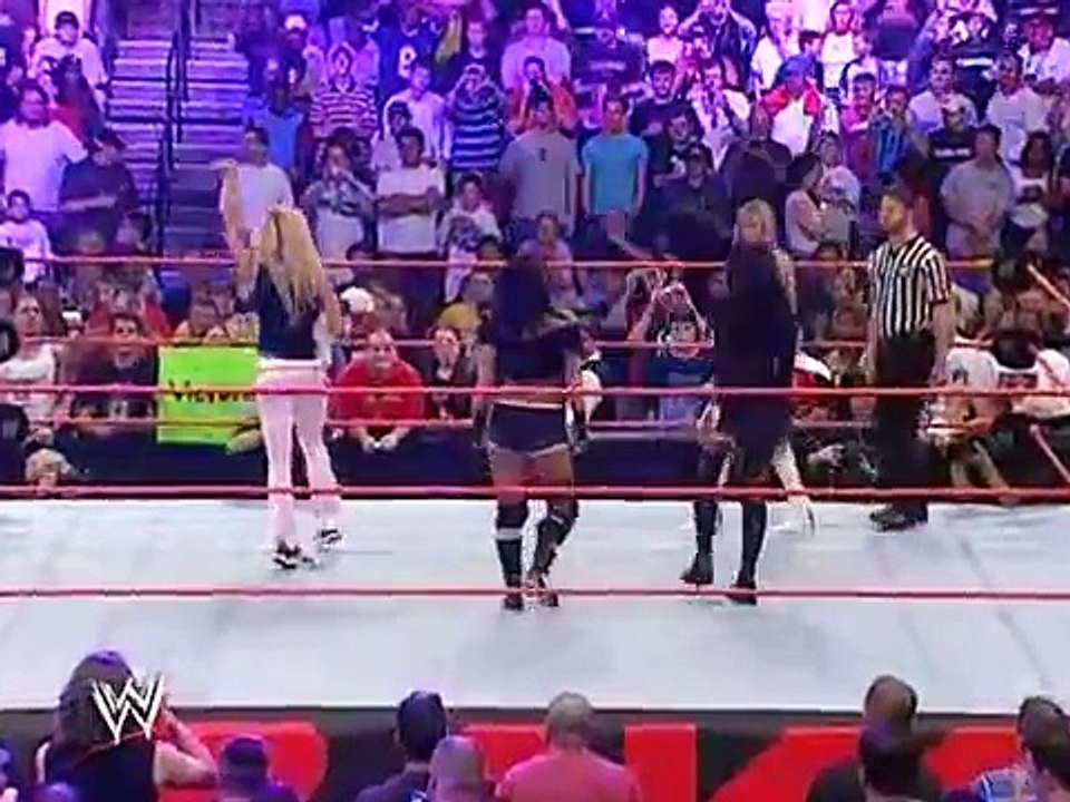 Trish Stratus & Ashley vs Victoria, Torrie Wilson and Candice Michelle ...