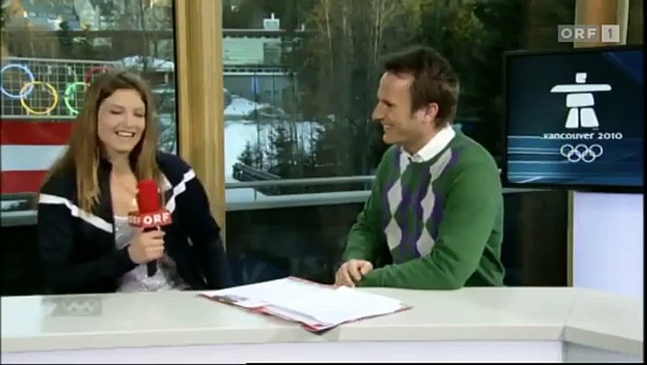 Julia Mancuso shows her slip / zeigt ihre Unterwäsche live in TV