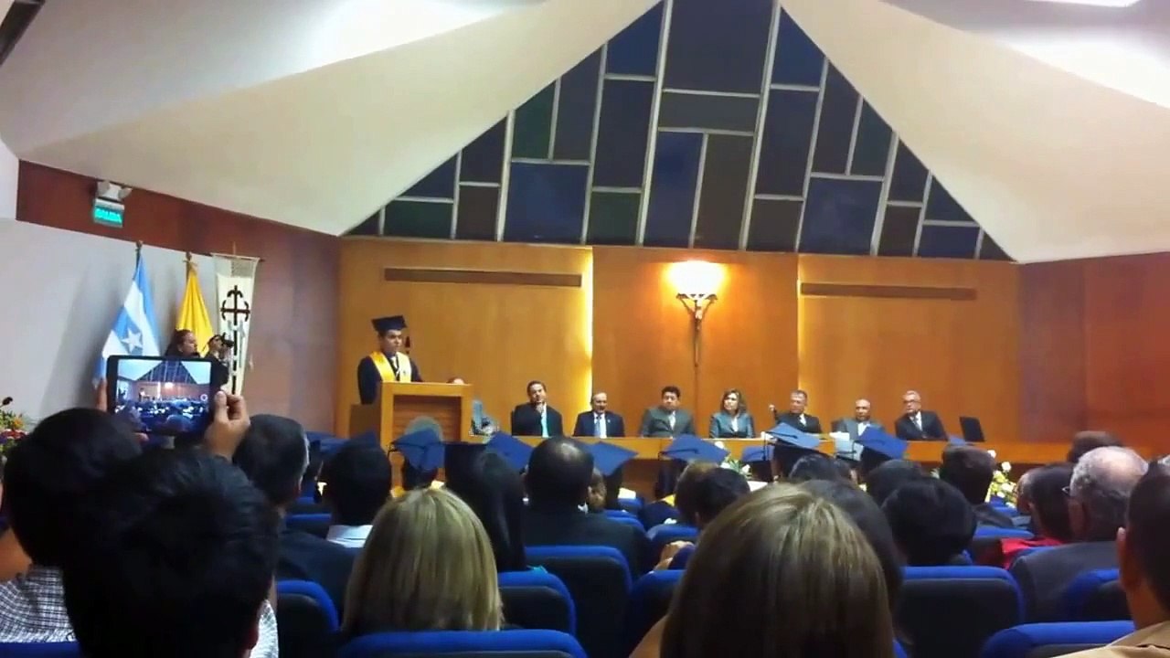 Discurso de Graduación UCSG - Diego Casanova Sandoval