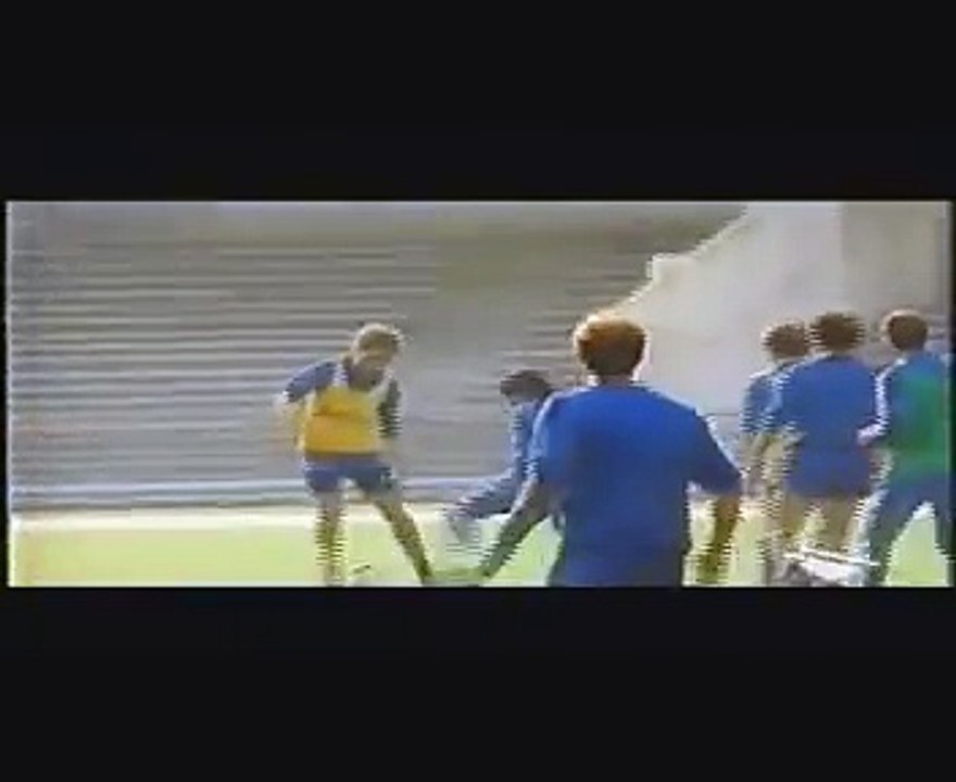 MARADONA IN ALLENAMENTO