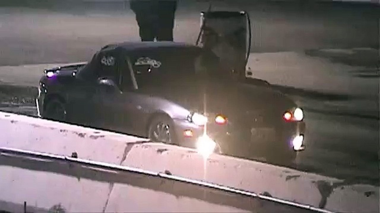 04 Miata Mazdaspeed doing 10's & 9's Irwindale Toyota Raceway 1/8 miles 2011 with 152k miles