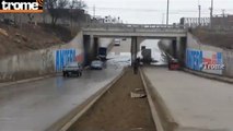 Villa El Salvador: Puente El Sol está inundado [FOTOS]