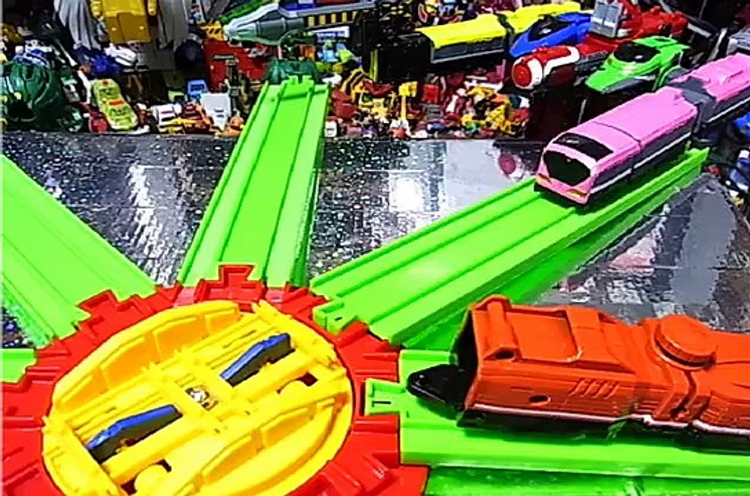 よみがえる烈車戦隊　トッキュウジャー　DXトッキュウブラスター＆スコープレッシャー Gun and sword