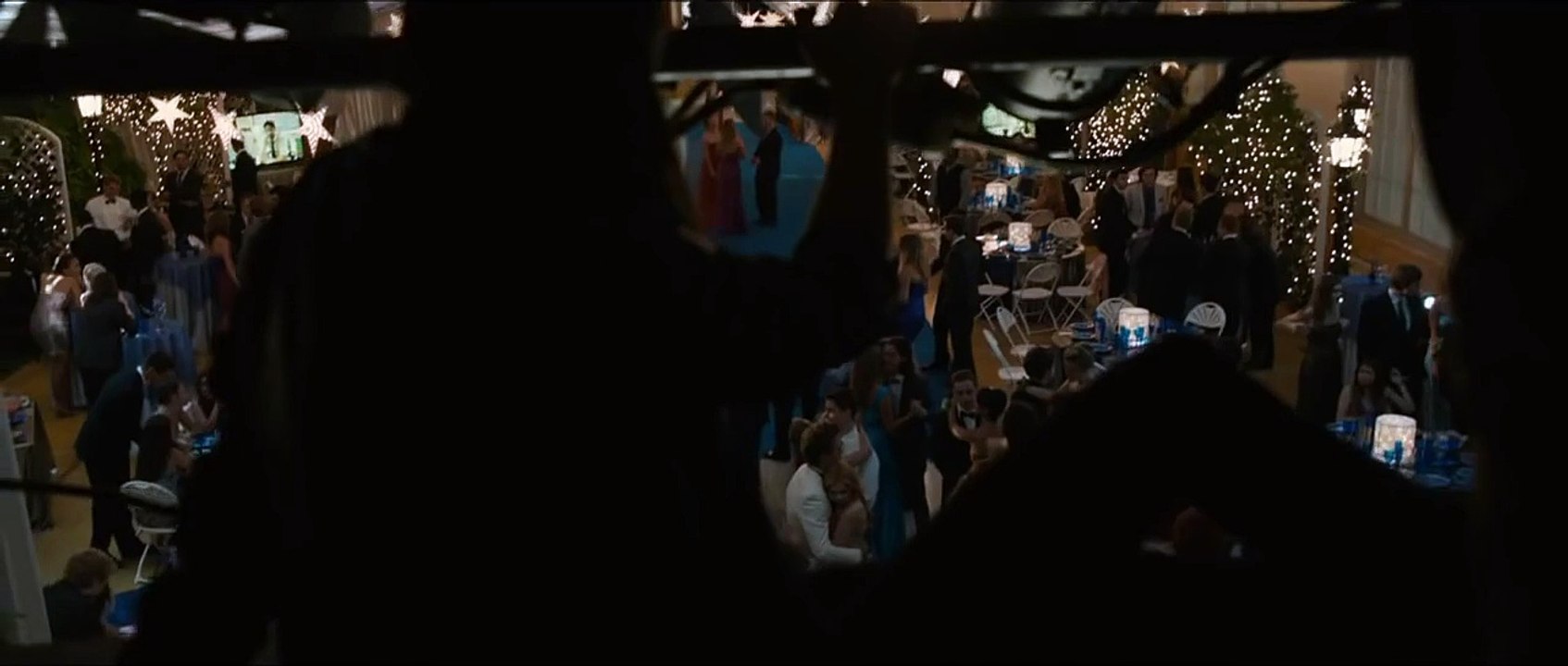 Carrie 2013 Carrie and Tommy kissing deleted scenes