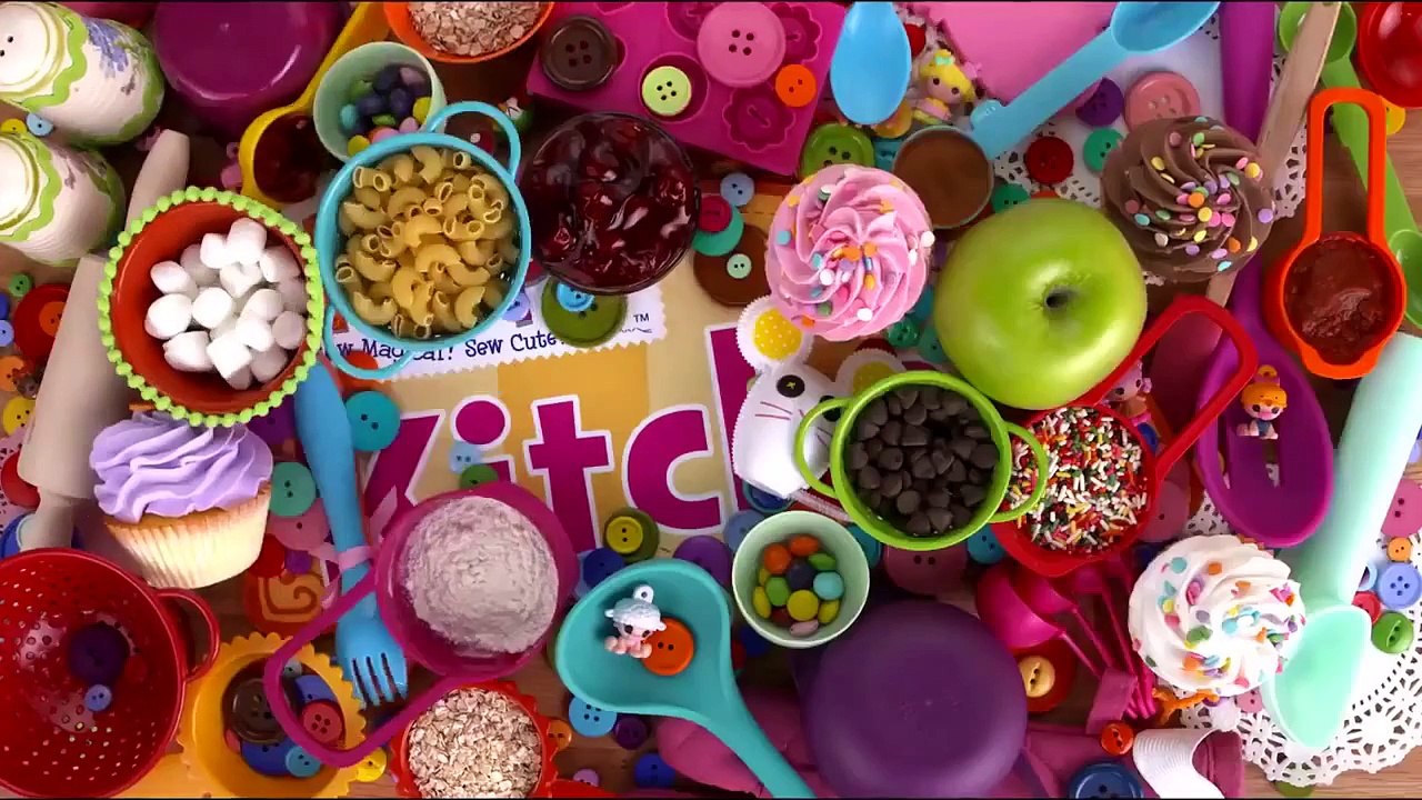 Lalaloopsy Kitchen: Super Silly Party Cake Recipe l Episode 2 | Lalaloopsy