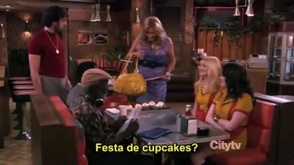 2 Broke Girls Finale - Sophie at Restaurant (And Martha Stewart Have a Ball)