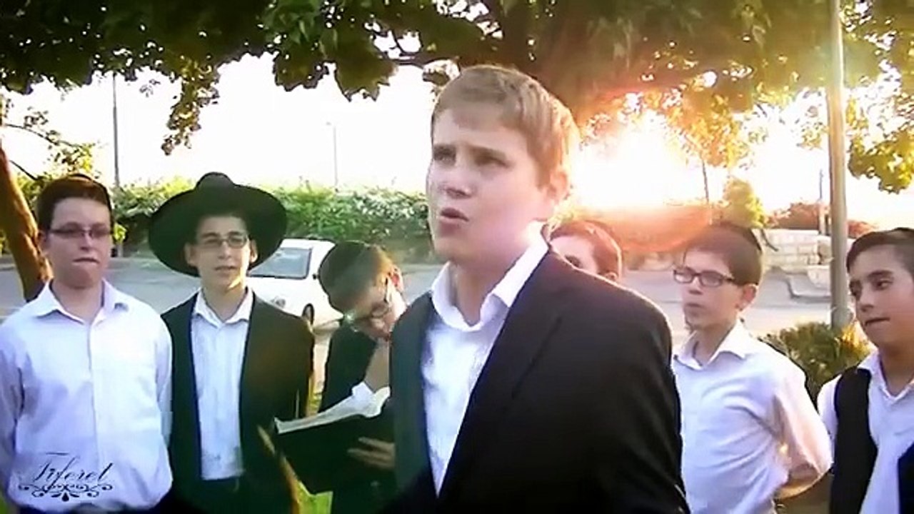 Shira Chadasha Boys Choir - Am Yisroel