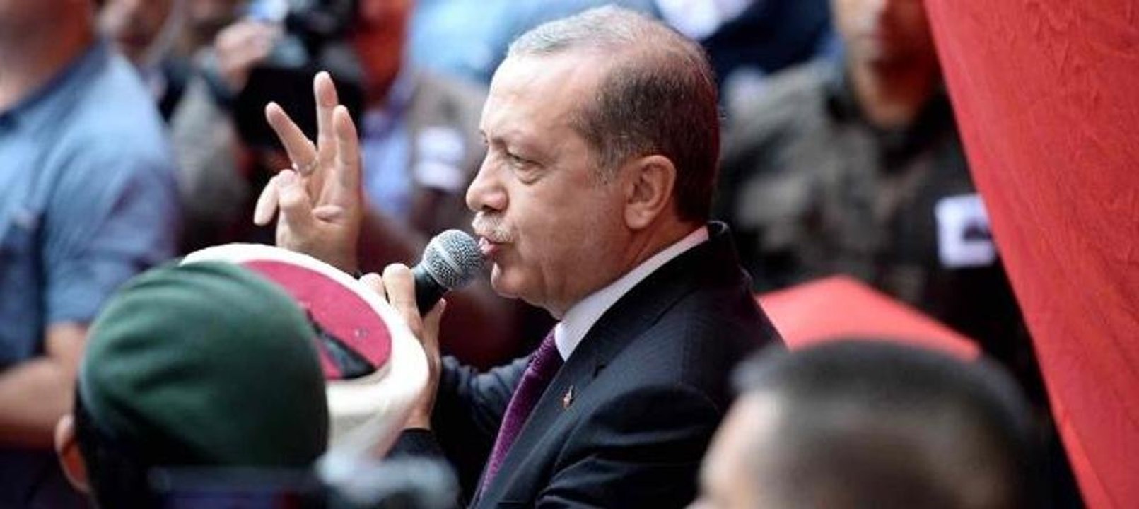 Erdoğan: Ne mutlu şehit ailesine